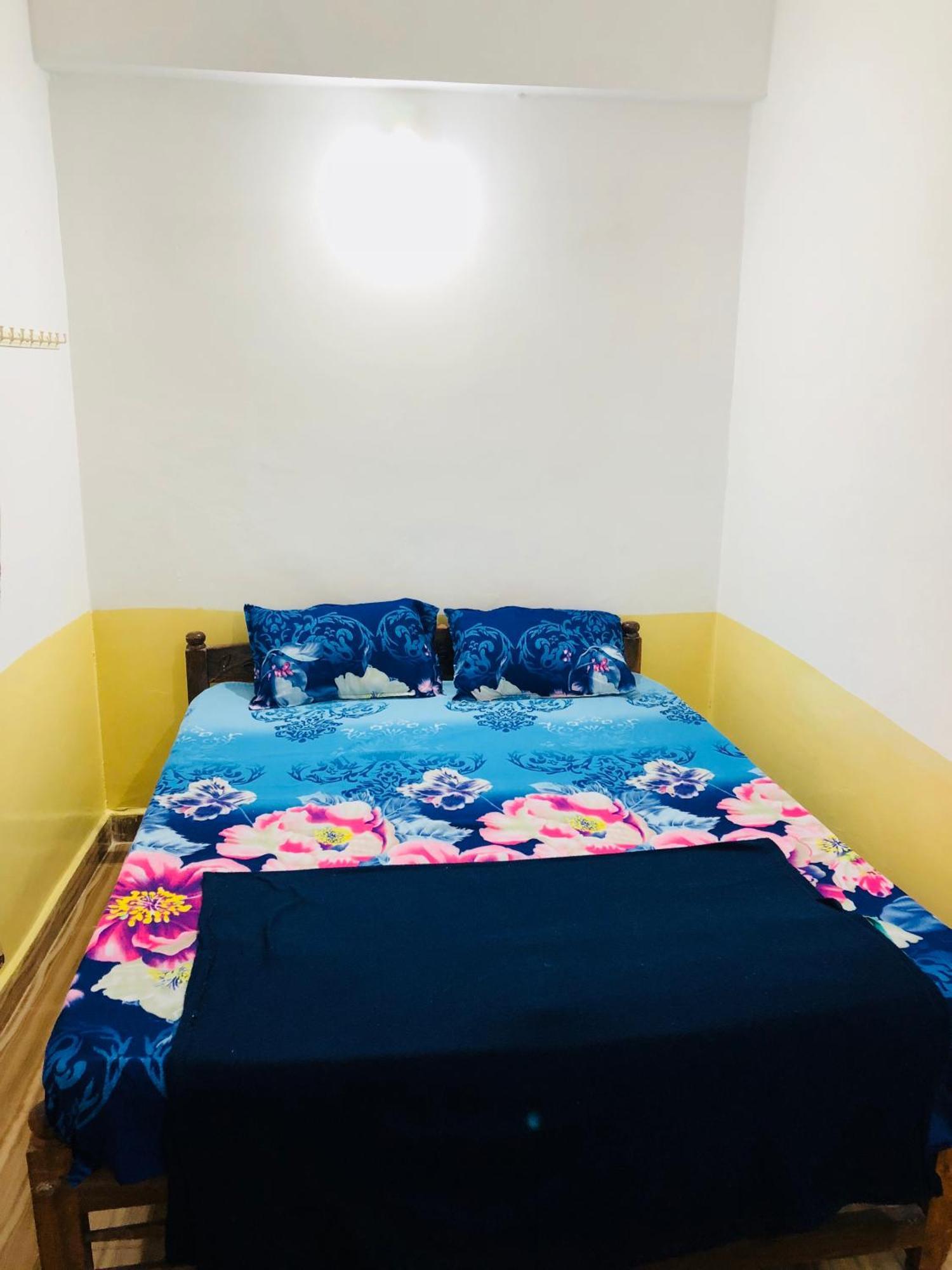 Blue Waves Guest House Calangute Exterior photo